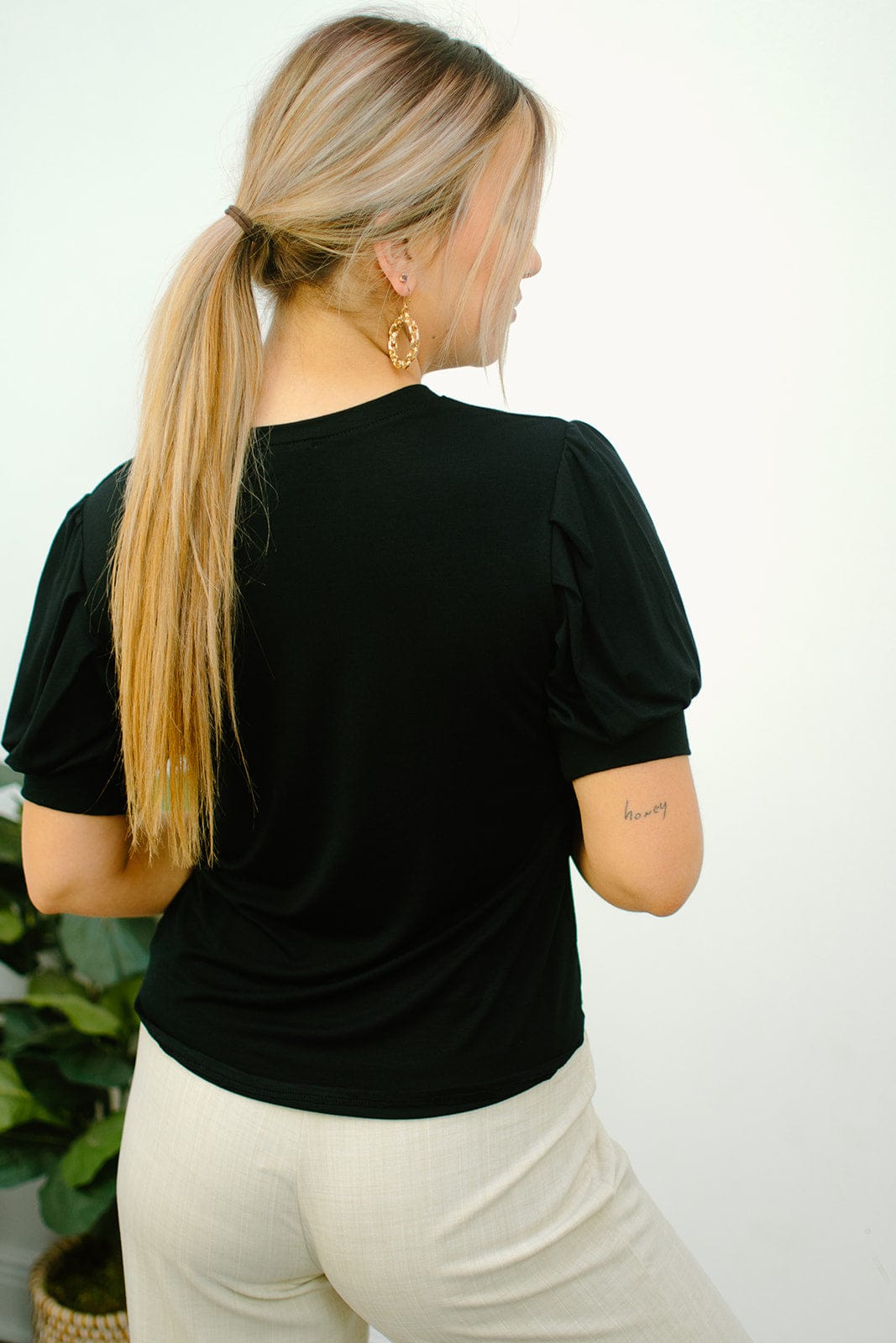 Black Puff Sleeve Tee