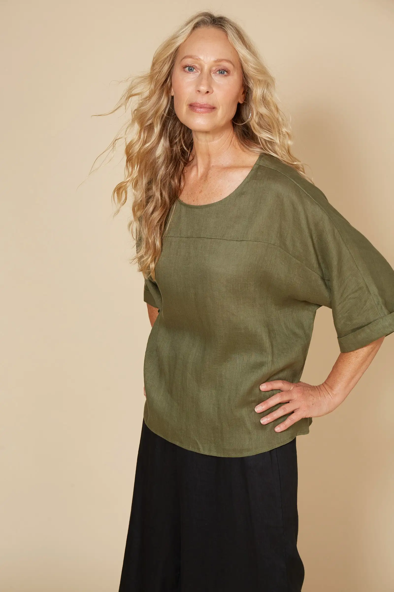 Studio Linen Relaxed Top - Khaki