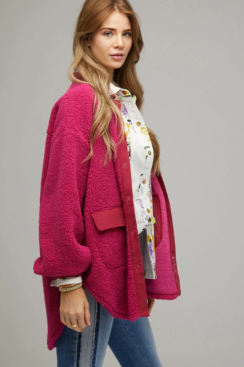 The Boucle Long Shacket - Berry - PLUS