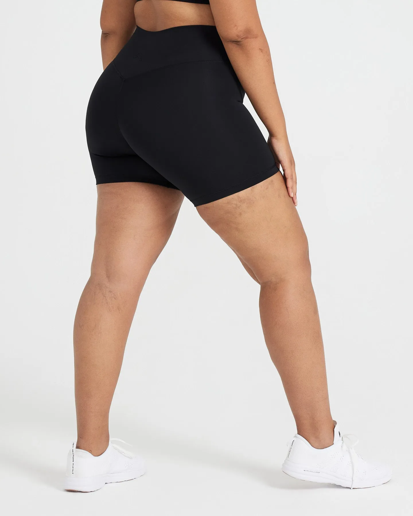 Timeless Shorts | Black