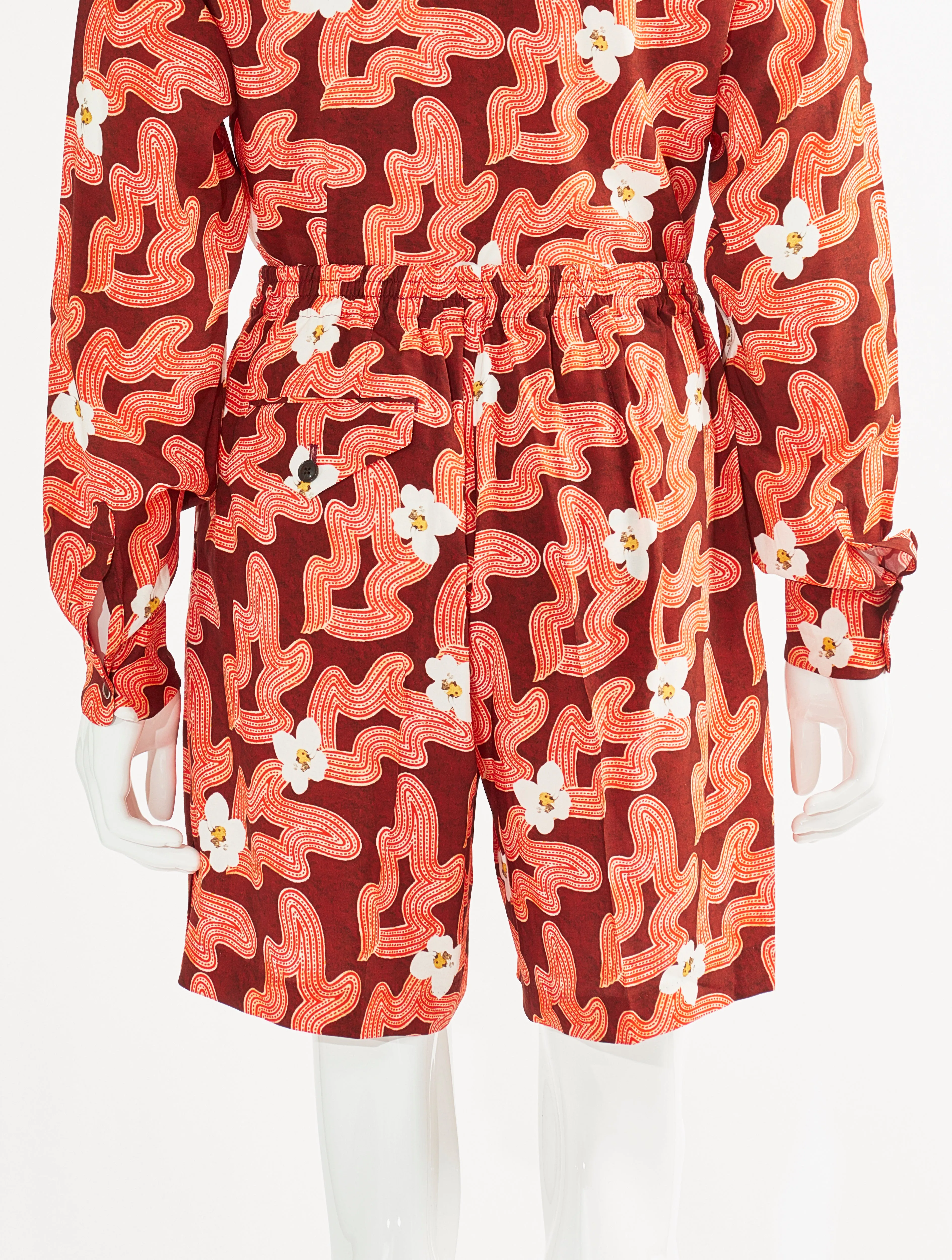 Toga Virilis Red Print Rayon Shorts