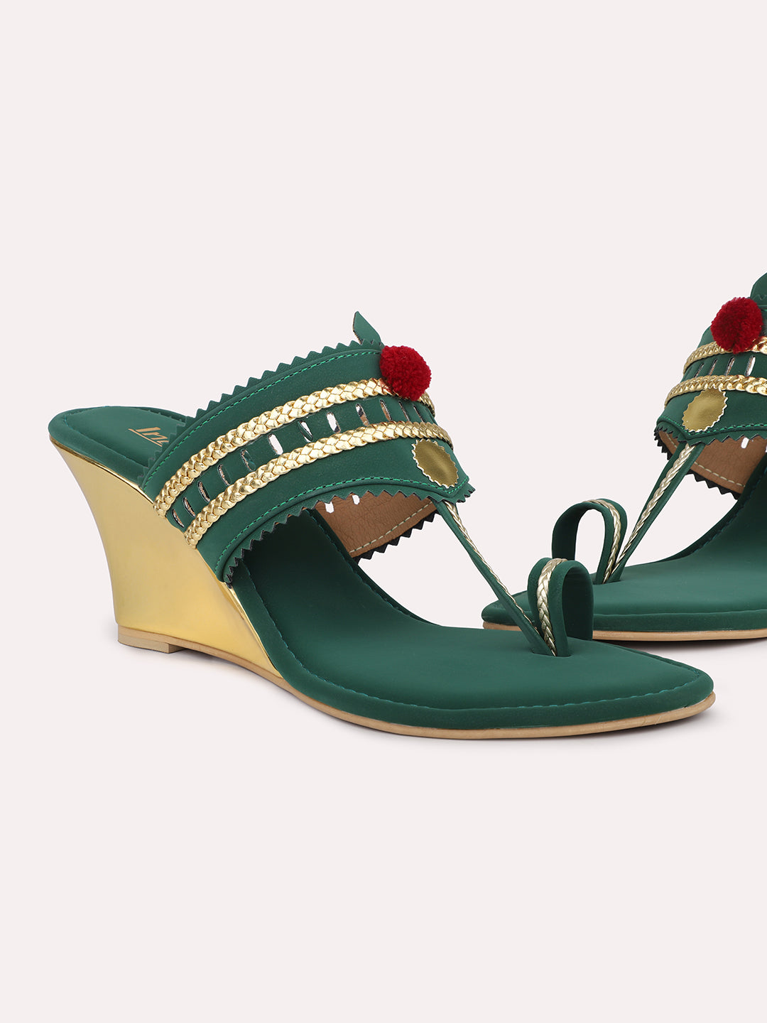 Women Green & Gold-Toned Textured One Toe Kolhapuri Wedge Heels